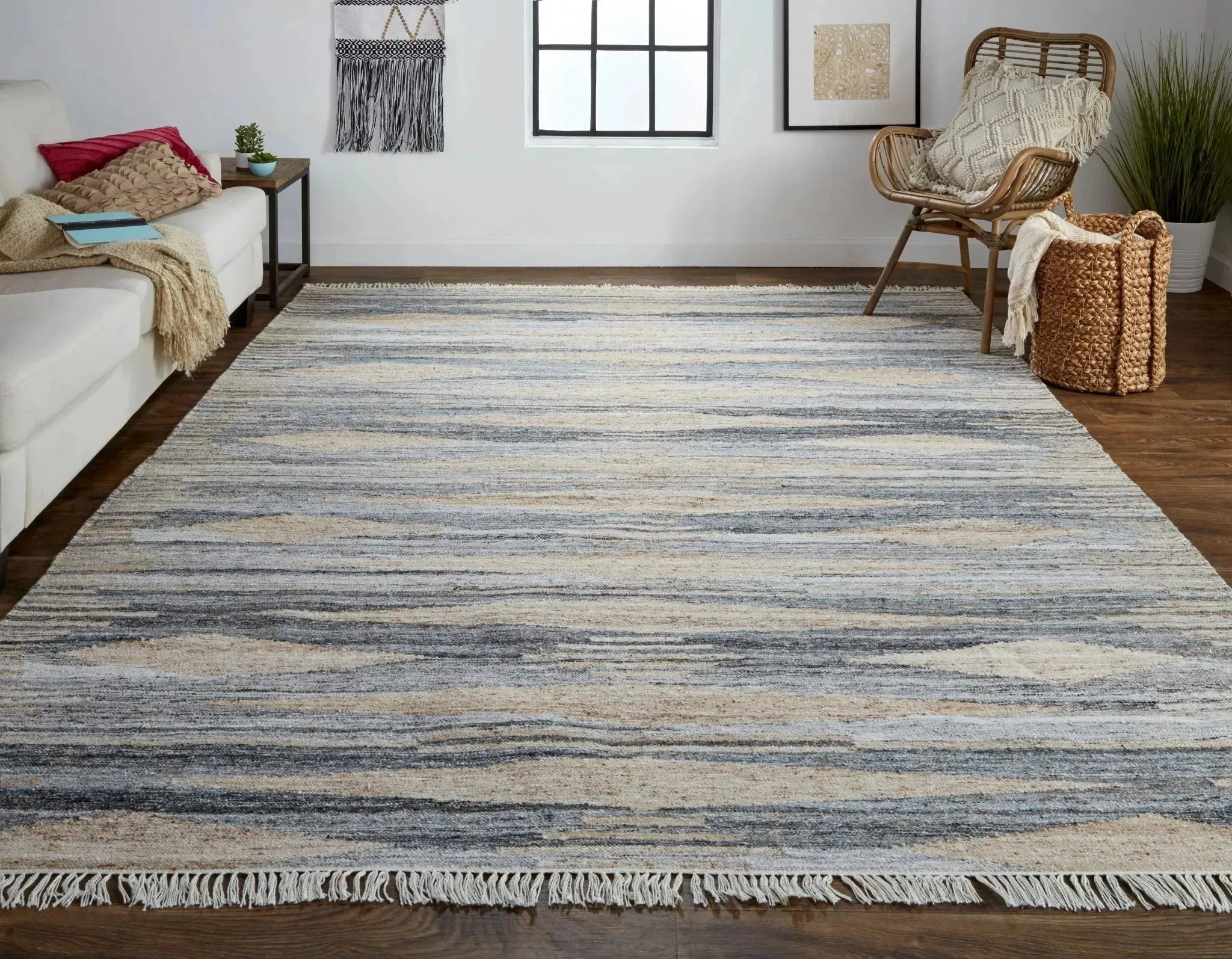 Beckett 8900815F Gray/Tan Rug