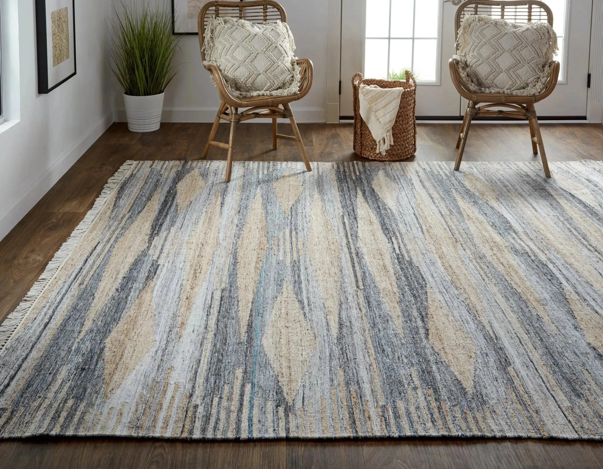 Beckett 8900815F Gray/Tan Rug