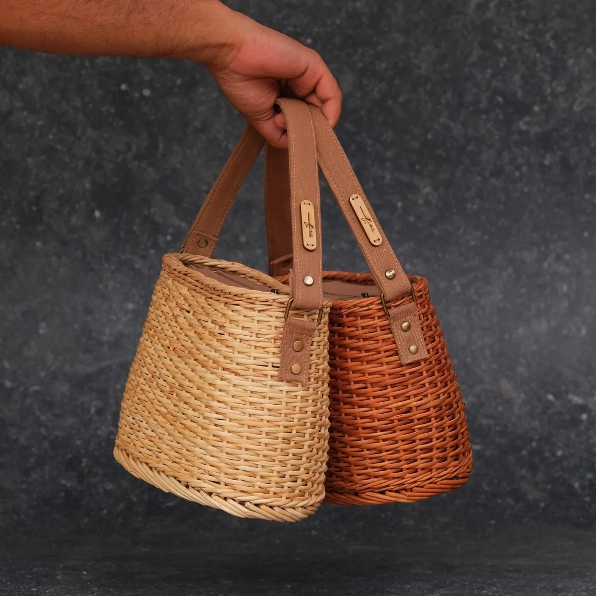 Natural Handcrafted Kashmiri Wicker Basket Bag Small