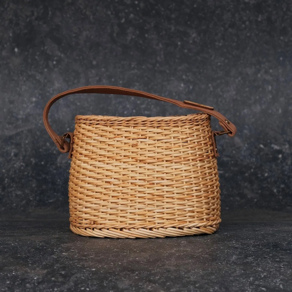 Natural Handcrafted Kashmiri Wicker Basket Bag Small