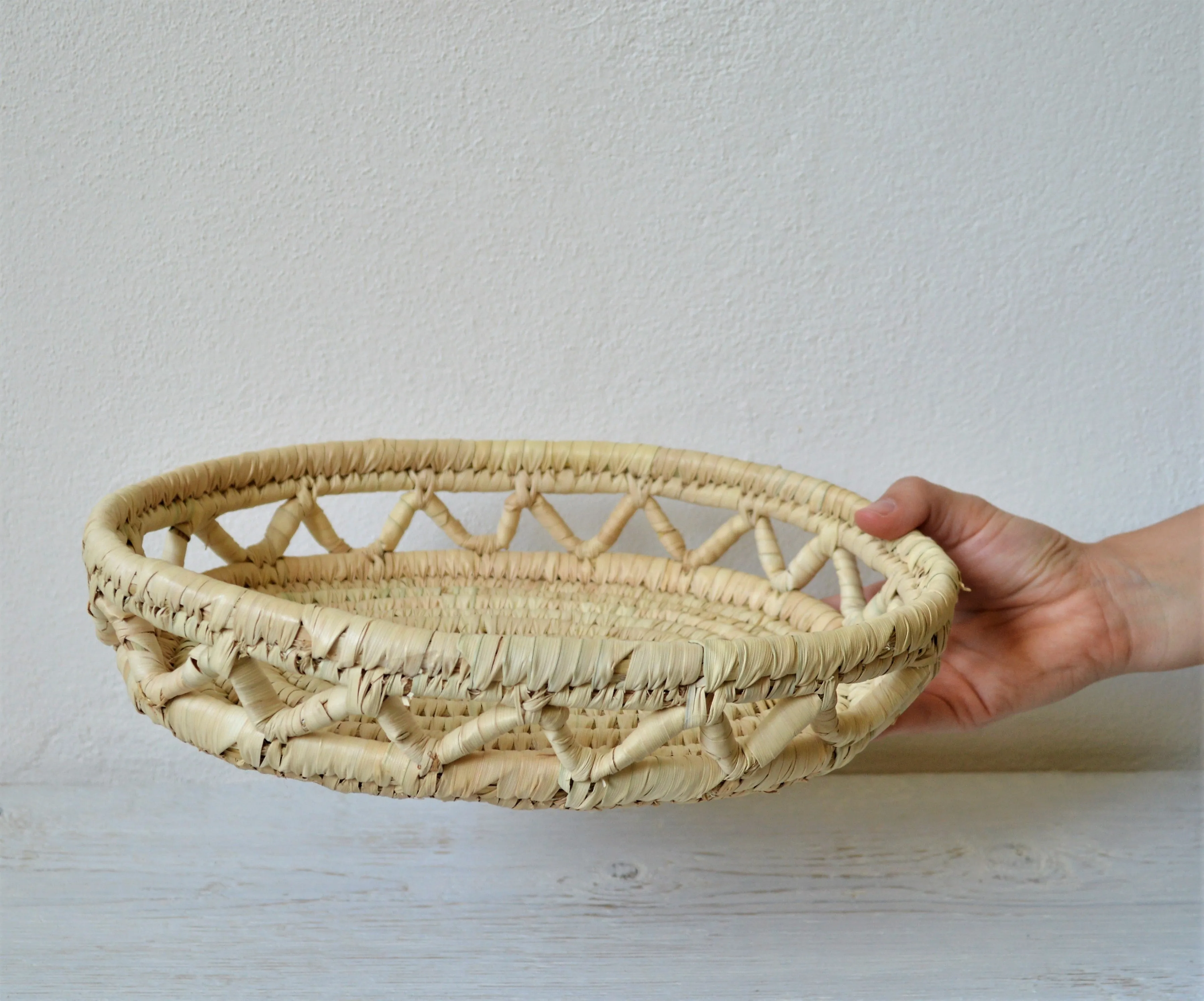 Oval bread tray from palm wicker