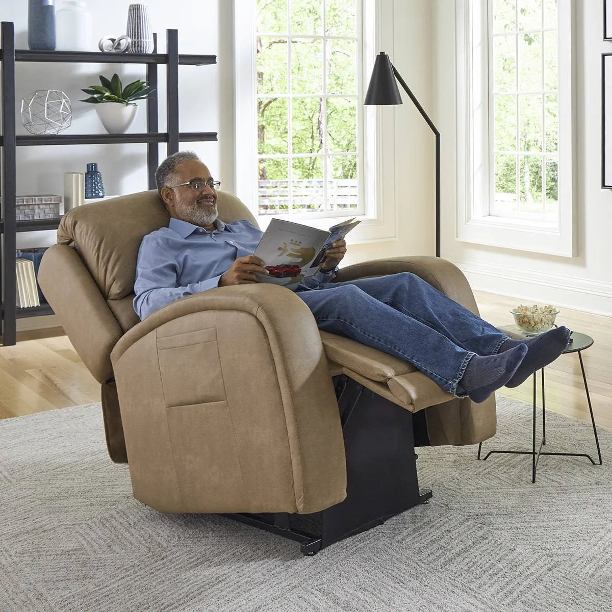 UltraComfort Apollo UC799 Power Lift Chair Recliner